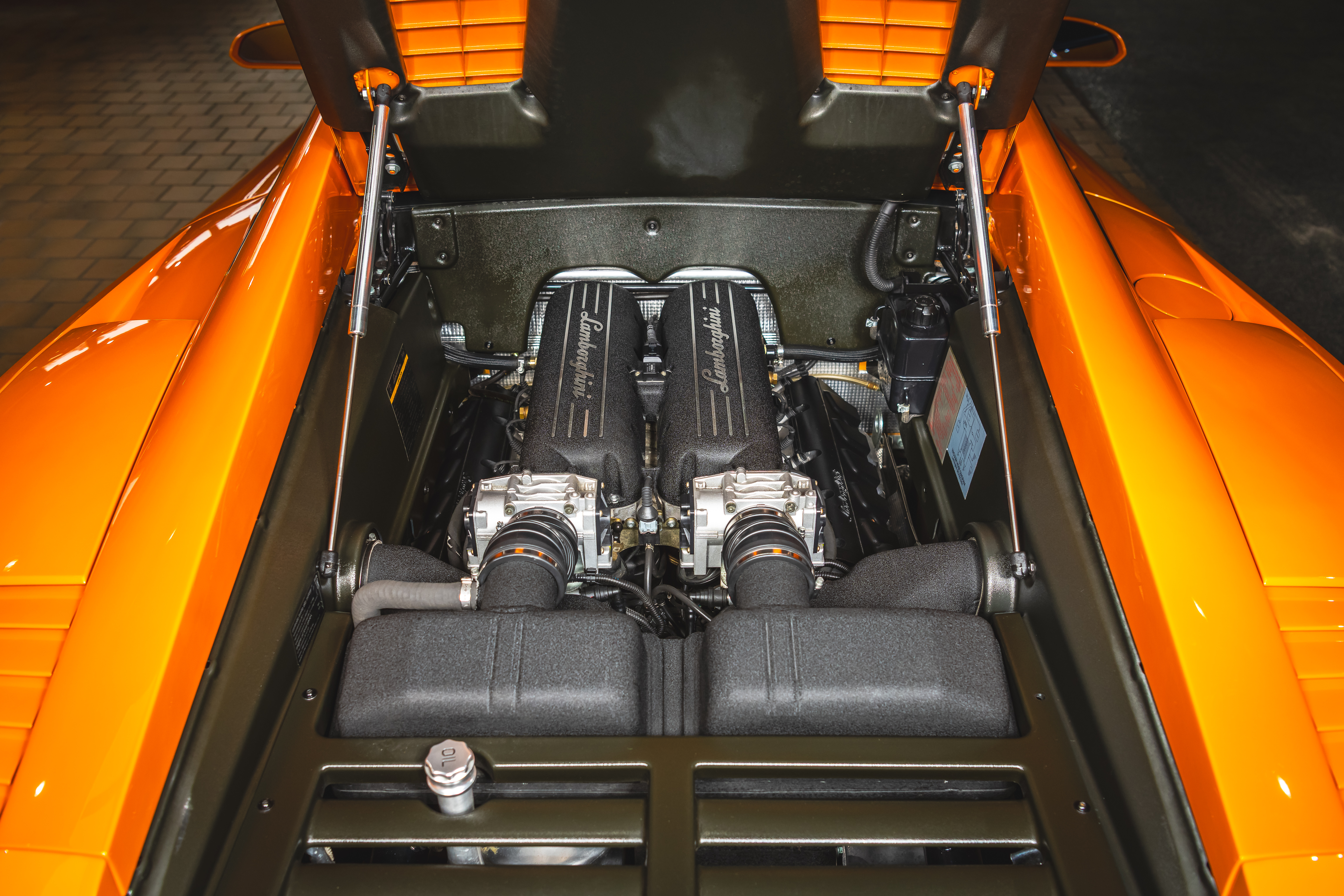 2005 Lamborghini Gallardo 6-speed 18