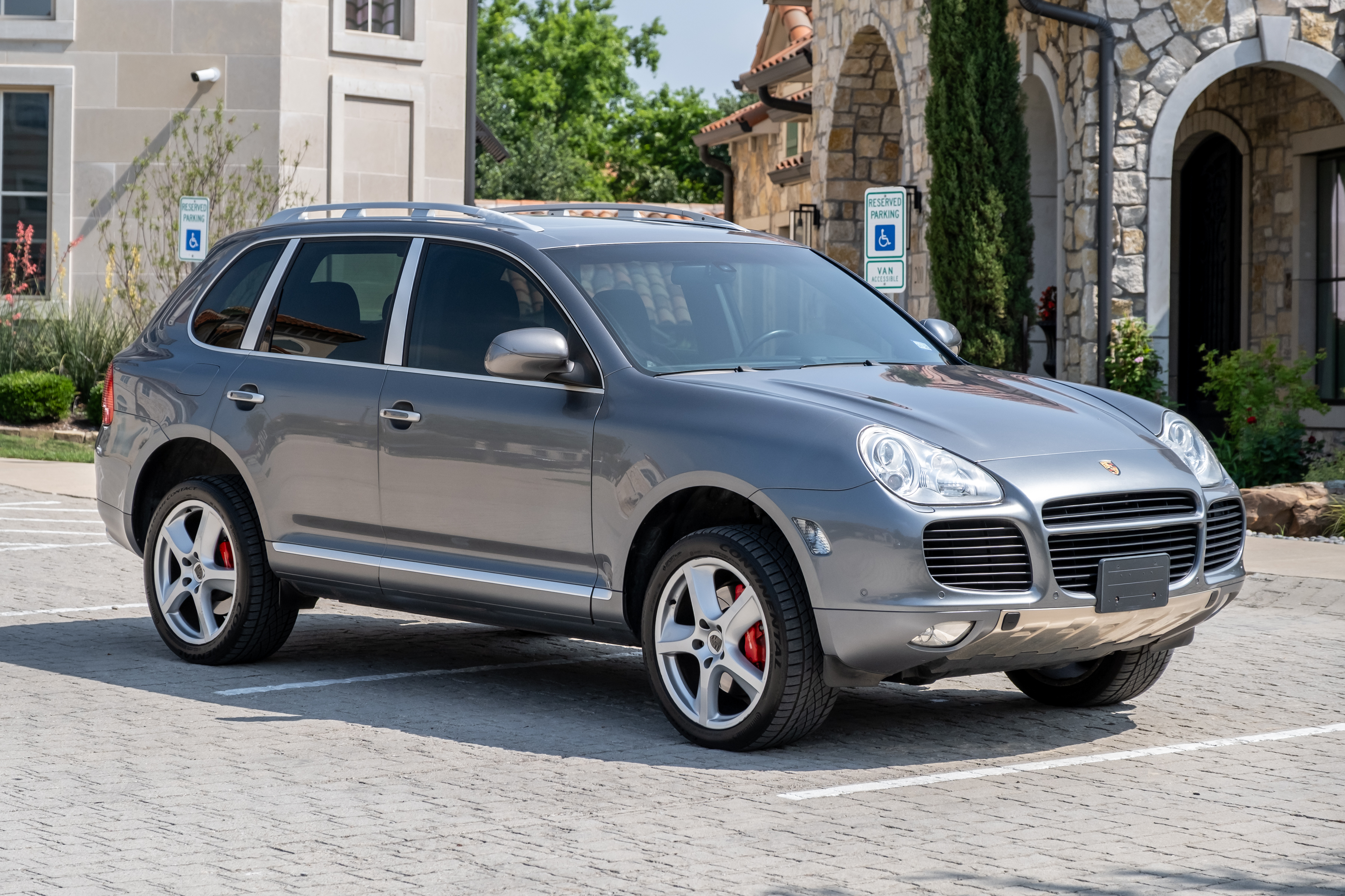 2005 Porsche Cayenne Turbo 5