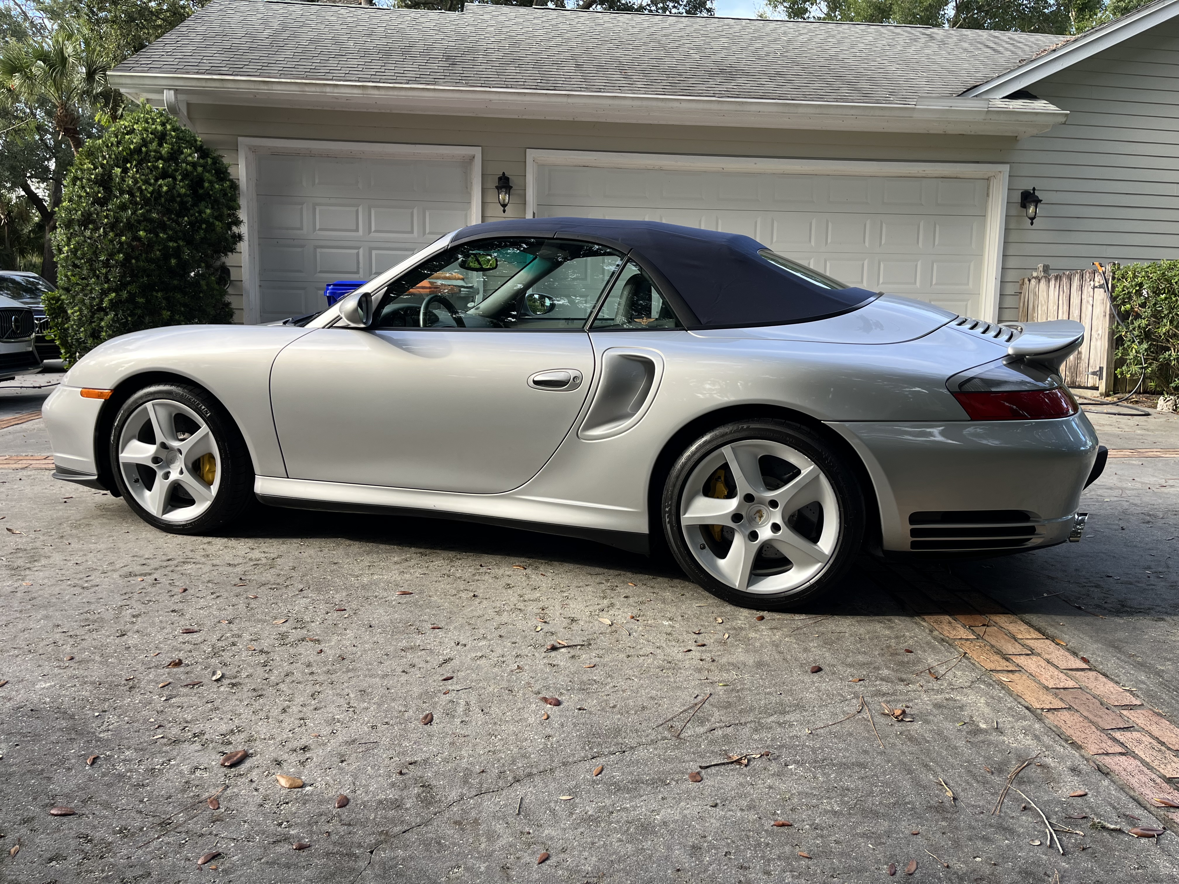 2004 PORSCHE 911 6